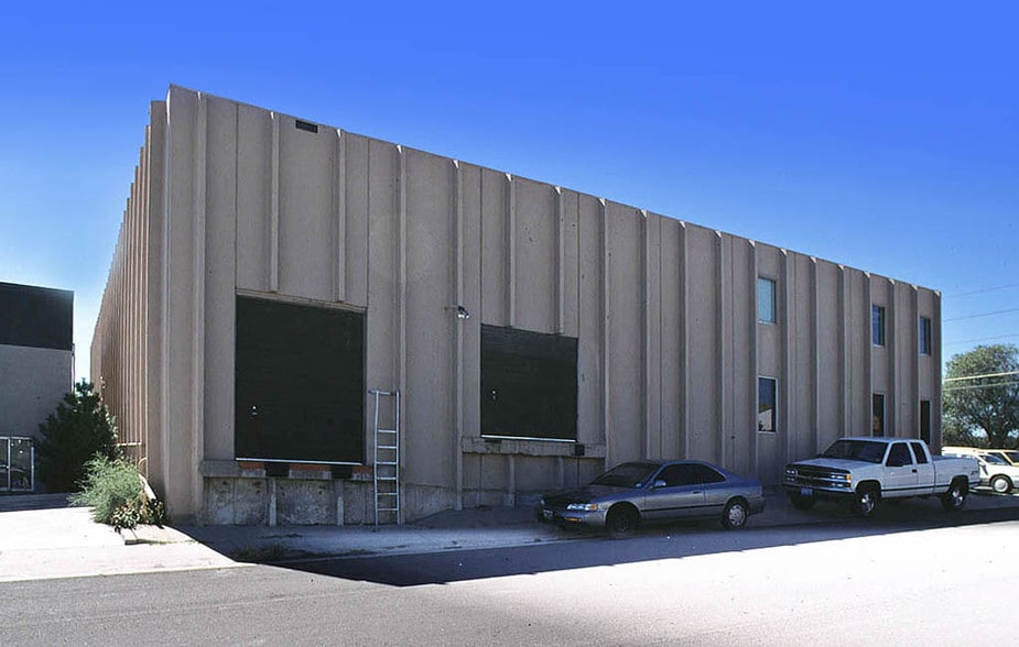 More Photos Of 2460-2470 S Tejon St, Englewood Warehouse For Sale