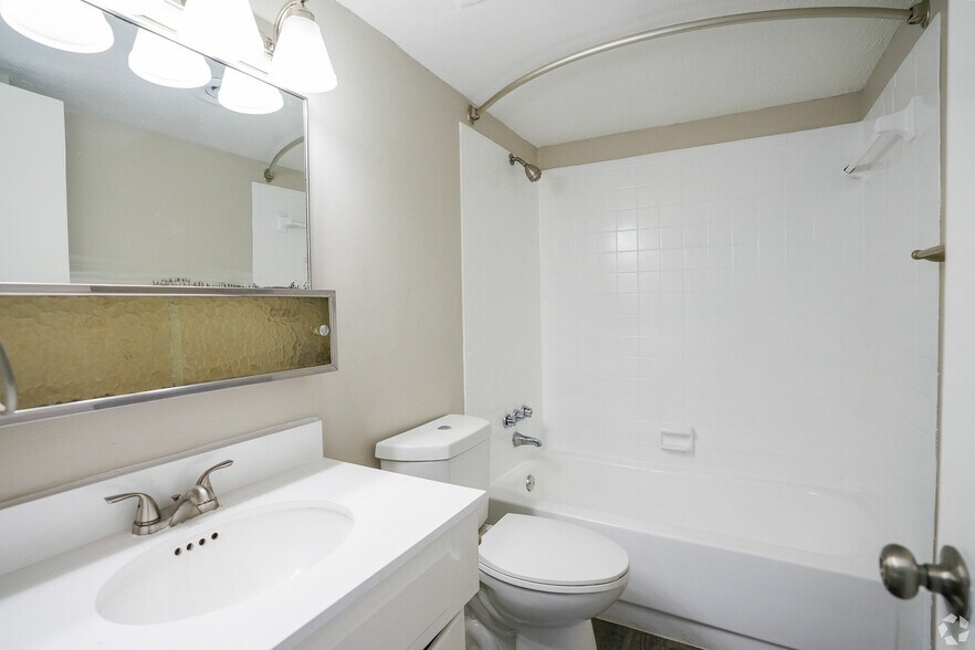 More Photos Of 621 Houston Ave, Jackson Apartments For Sale