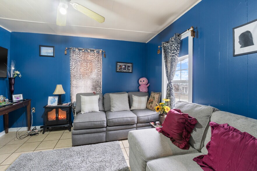 More Photos Of 622 S Wright St, Siloam Springs Apartments For Sale