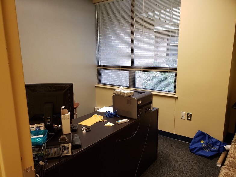 More Photos Of 1450 Parkside Ave, Ewing Medical For Lease