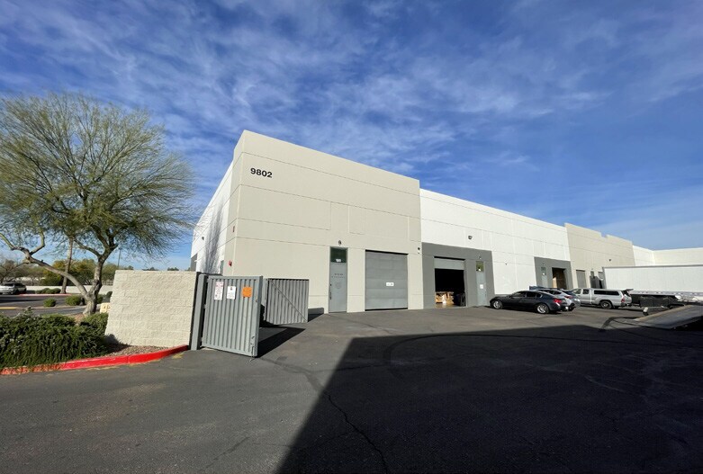 More Photos Of 9802 N 91st Ave, Peoria Warehouse For Lease