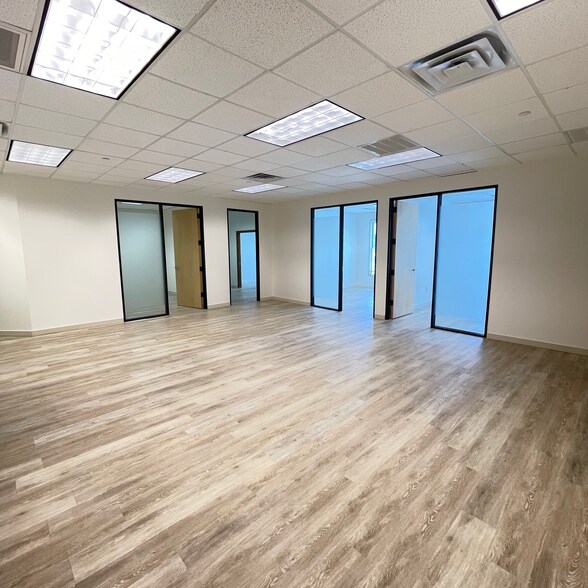 More Photos Of 4407 Bee Caves Rd, West Lake Hills Office For Lease