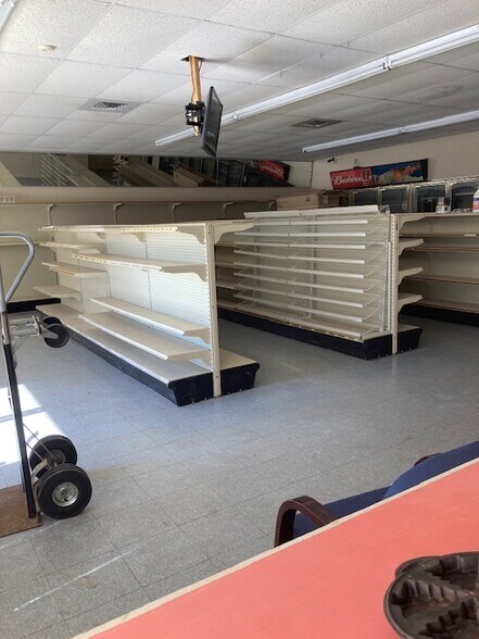 More Photos Of 6523 Harrietts Bluff Rd, Woodbine Freestanding For Sale