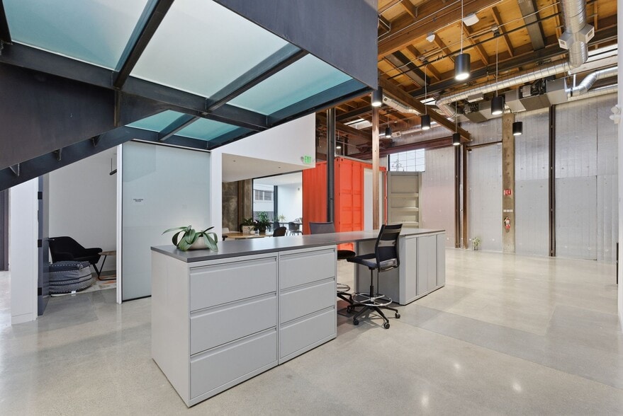 More Photos Of 1401 Old County Rd, San Carlos Manufacturing For Sale