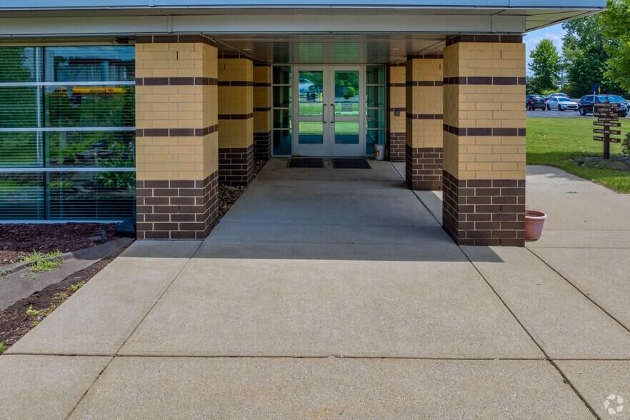 More Photos Of 1507 S Kalamazoo Ave, Marshall Manufacturing For Lease