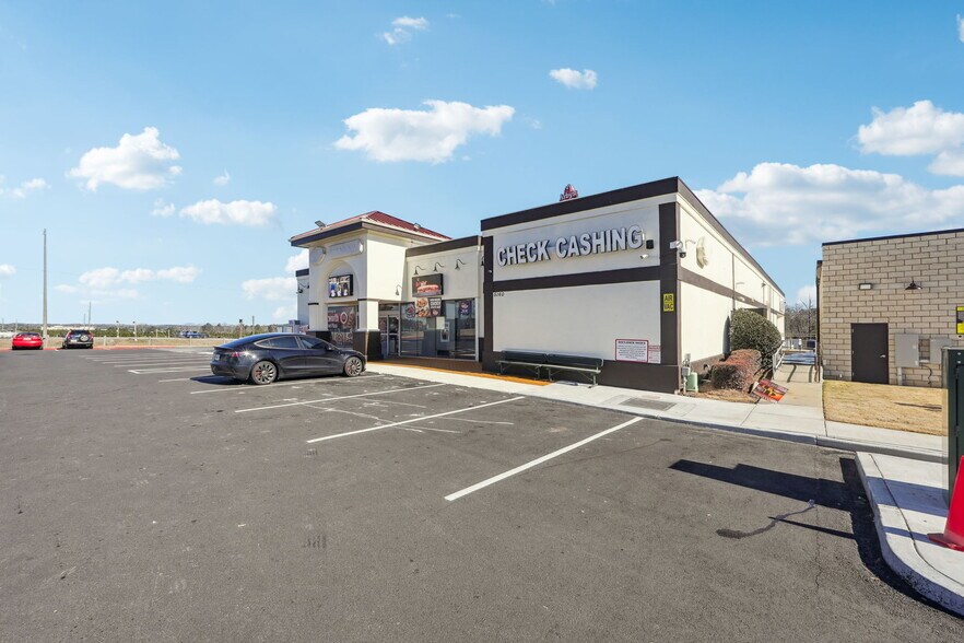 More Photos Of 5160 Cowan Rd, Acworth Restaurant For Lease