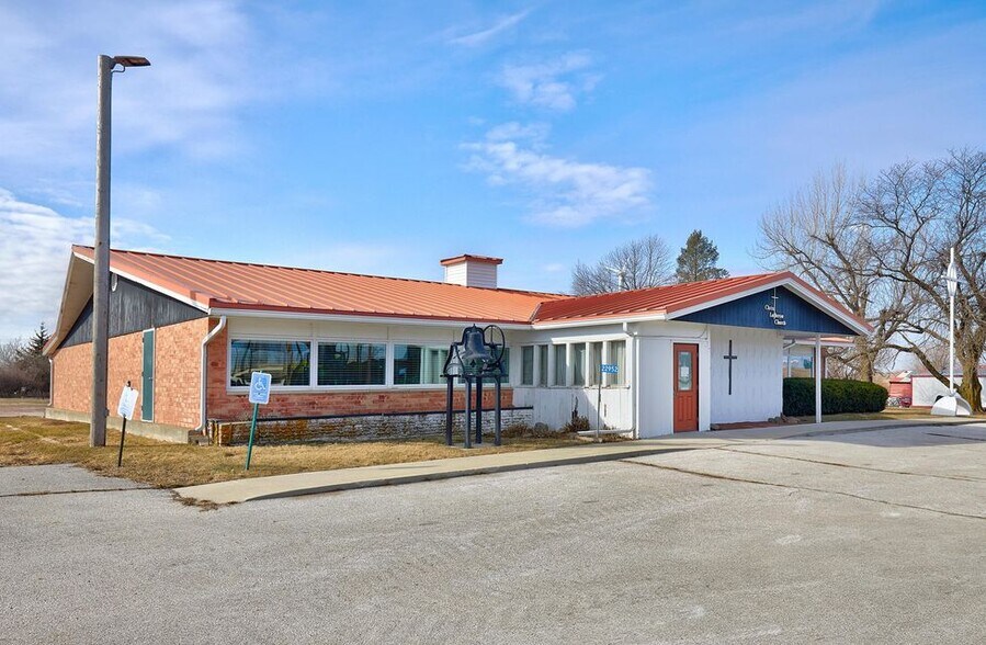 Primary Photo Of 22952 141st Dr, Bouton Religious Facility For Sale