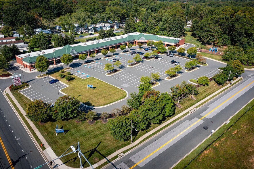 More Photos Of 11550 Philadelphia Rd, White Marsh Unknown For Lease