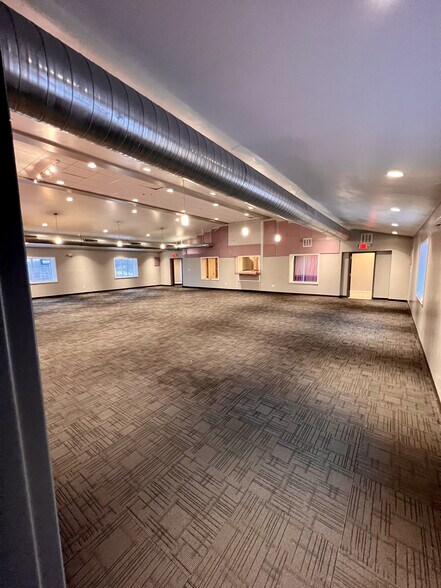 More Photos Of 5041 State Ave, Kansas City General Retail For Sale