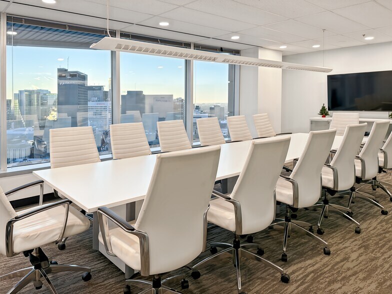 Primary Photo Of 201 Portage Ave, Winnipeg Coworking Space