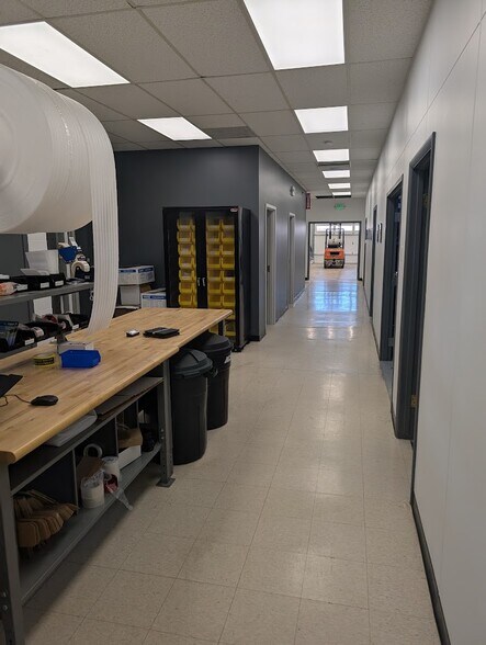 More Photos Of 118 S Parkmont, Butte Light Manufacturing For Lease