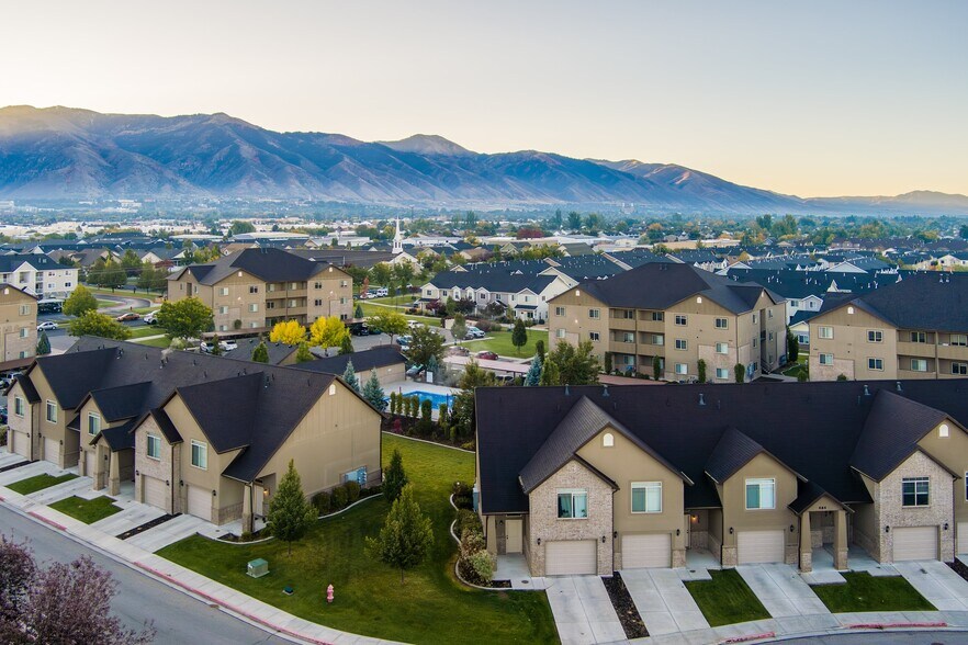 More Photos Of 415 Suncrest Ln, Logan Apartments For Sale