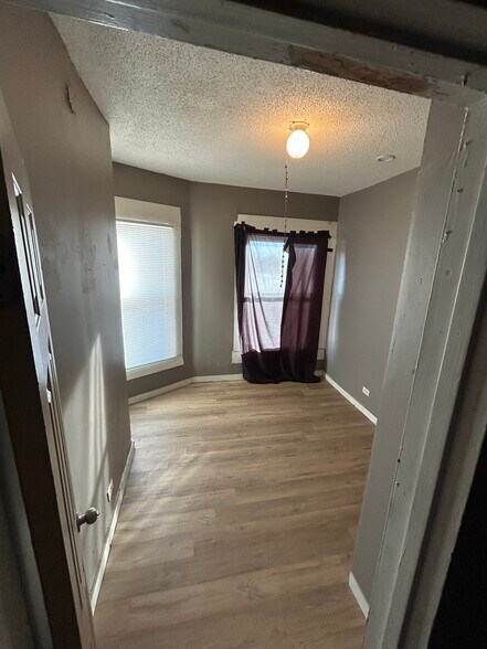 More Photos Of 1424 30th St, Des Moines Apartments For Sale