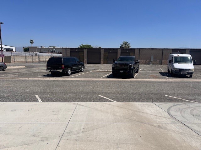 More Photos Of 501 Workman St, Bakersfield Light Distribution For Lease