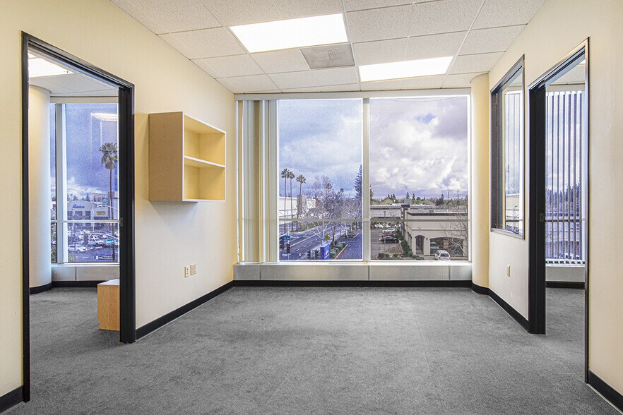 More Photos Of 2277 Watt Ave, Sacramento Office For Lease
