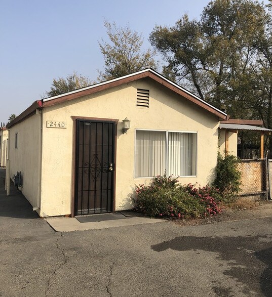 More Photos Of 2450 S B St, Stockton Apartments For Sale