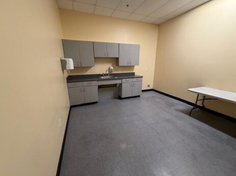 More Photos Of 101 45th St, Corpus Christi Distribution For Lease