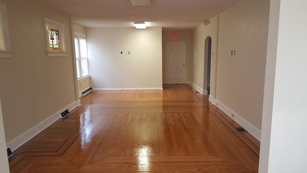 More Photos Of 460 Haledon Ave, Haledon Office Residential For Sale