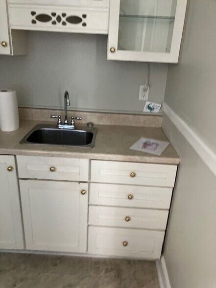 More Photos Of 80-82 Maryland Ave, Annapolis Storefront Retail Residential For Sale