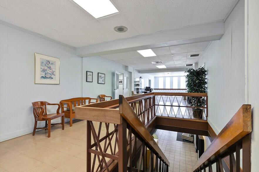 More Photos Of 1901 Westwood Ave, Richmond Warehouse For Sale