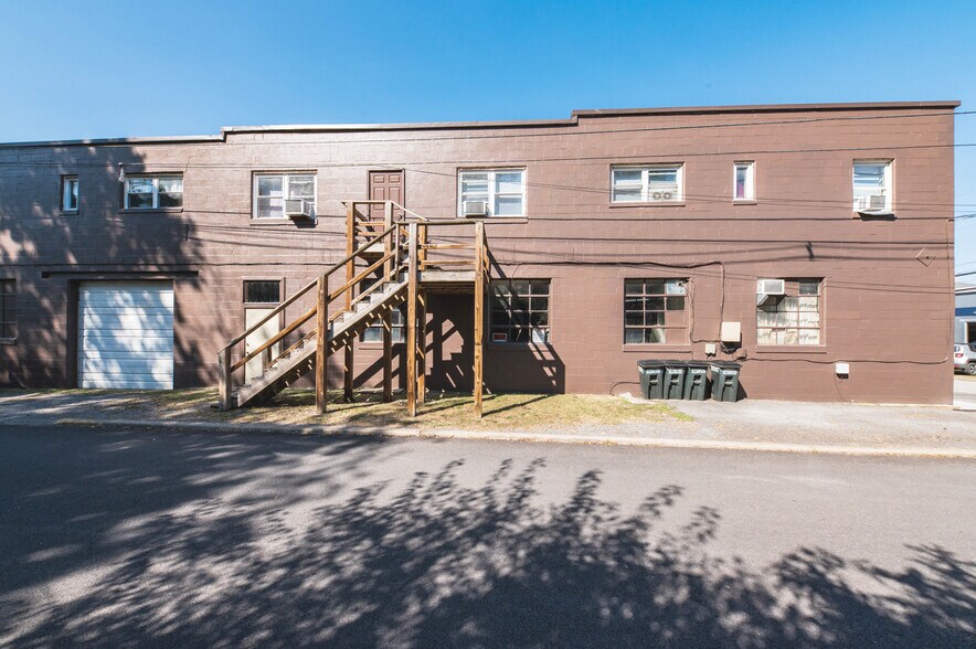 More Photos Of 18 Cleveland Ave, Westover Flex For Lease