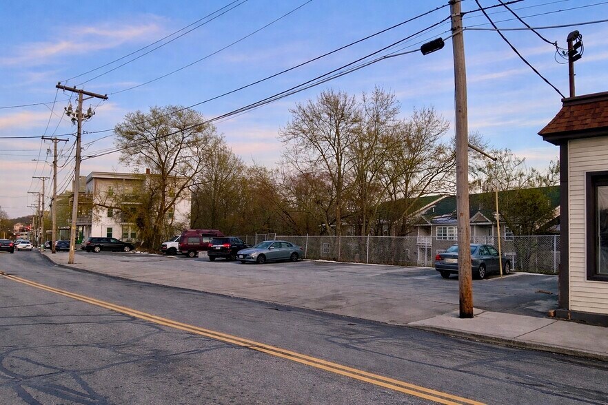 More Photos Of 1081 Social St, Woonsocket Apartments For Lease