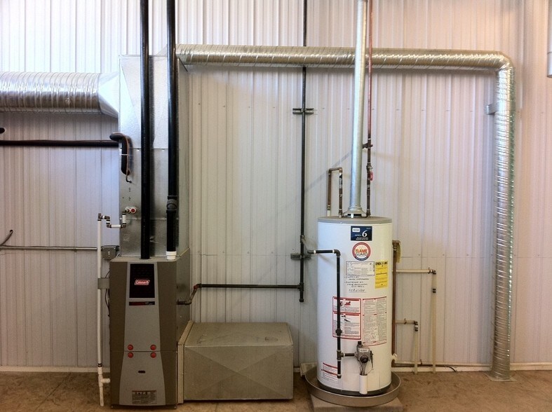 More Photos Of 560 Premier Rd, Drumheller Warehouse For Lease