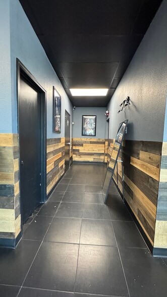 More Photos Of 8930 S Maryland Pky, Las Vegas General Retail For Lease