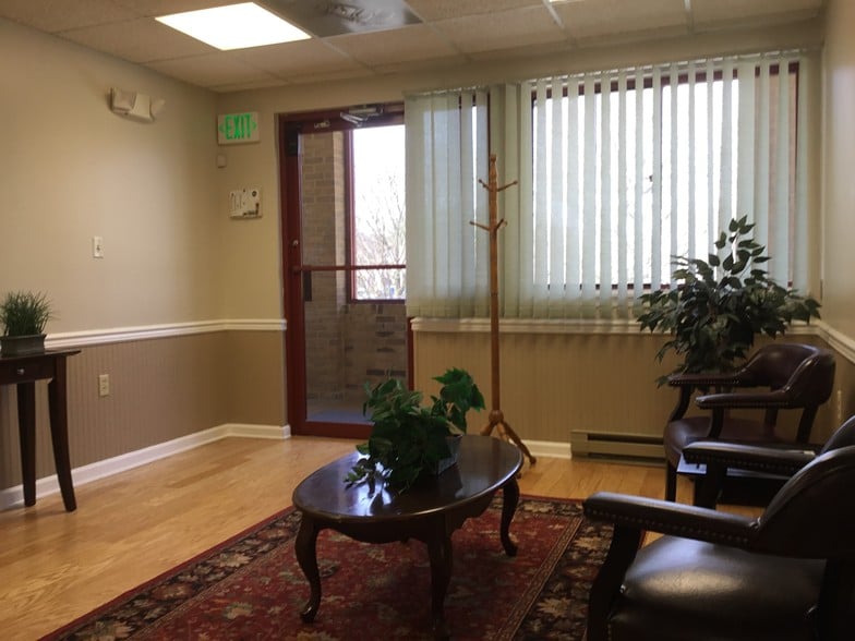 More Photos Of 4500 Black Rock Rd, Hampstead Office For Sale