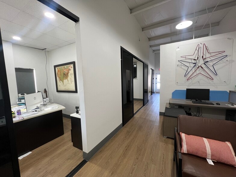 More Photos Of 405 W 2nd St, Edmond Office For Lease