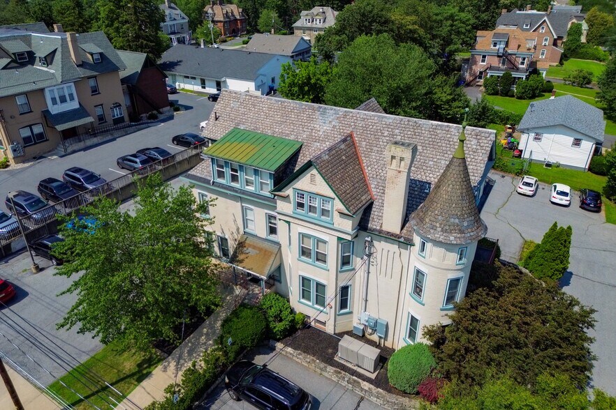 More Photos Of 541 Seneca St, Fountain Hill Healthcare For Sale