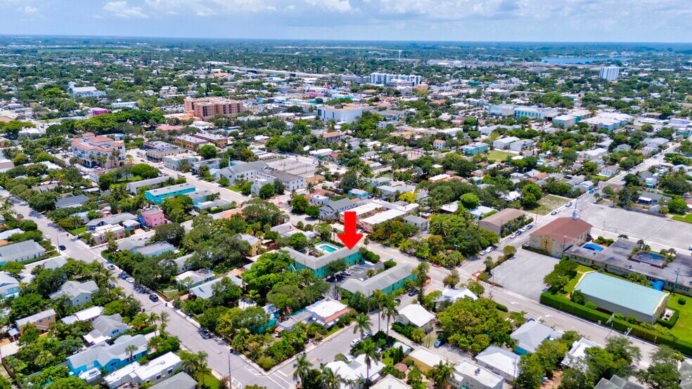 More Photos Of 320 N Federal Hwy, Lake Worth Hotel For Sale
