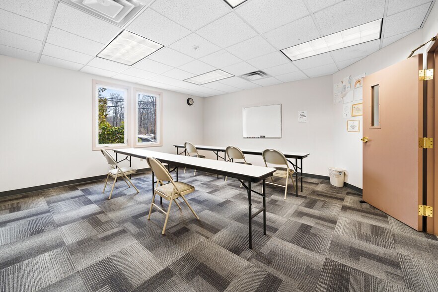 More Photos Of 12 Washington St, Plainville Medical For Lease