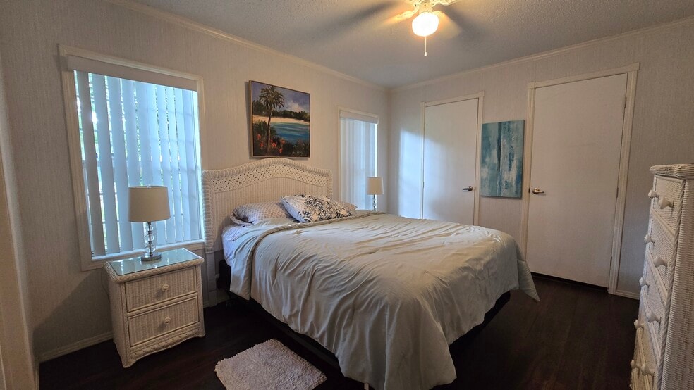 More Photos Of 44 Crawford Dr, Lake Placid Manufactured Housing Mobile Home Park For Sale