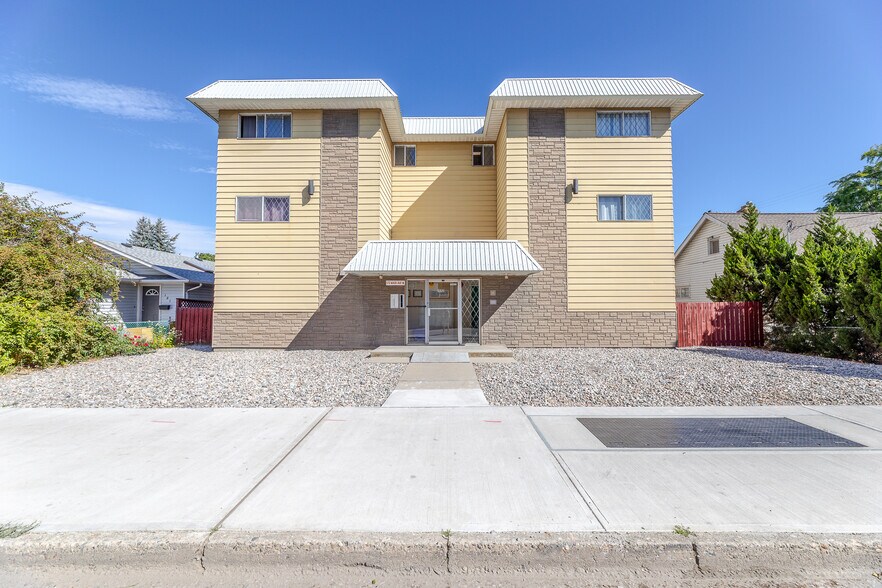 More Photos Of 157 Wade Av W, Penticton Apartments For Sale