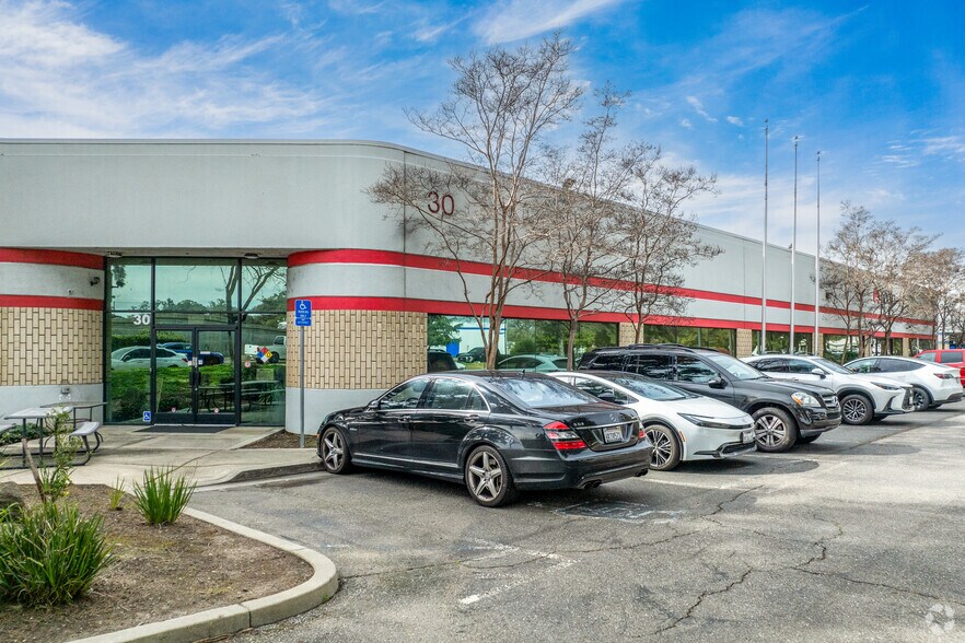 More Photos Of 30 Lindbergh Ave, Livermore Research And Development For Lease