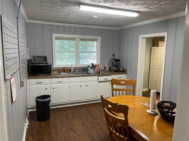 More Photos Of 851 Beaver Ruin Rd NW, Lilburn Office Residential For Sale