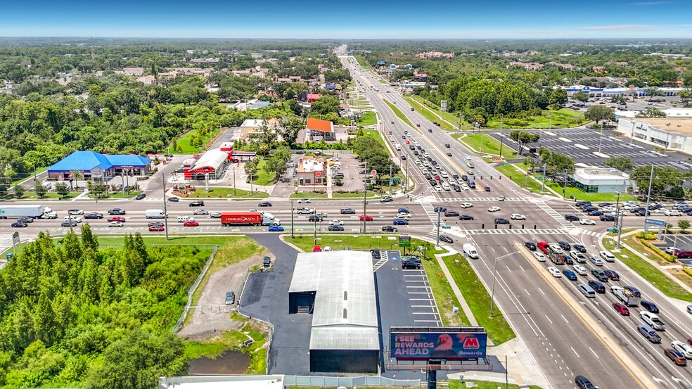 More Photos Of 8338 N Dale Mabry Hwy, Tampa Showroom For Sale