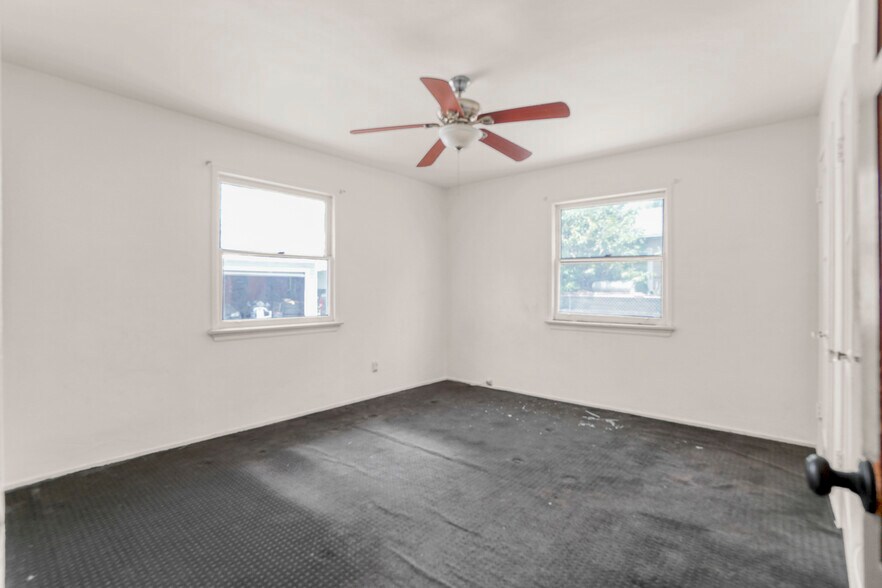 More Photos Of 6833 Simpson Ave, North Hollywood Land For Sale