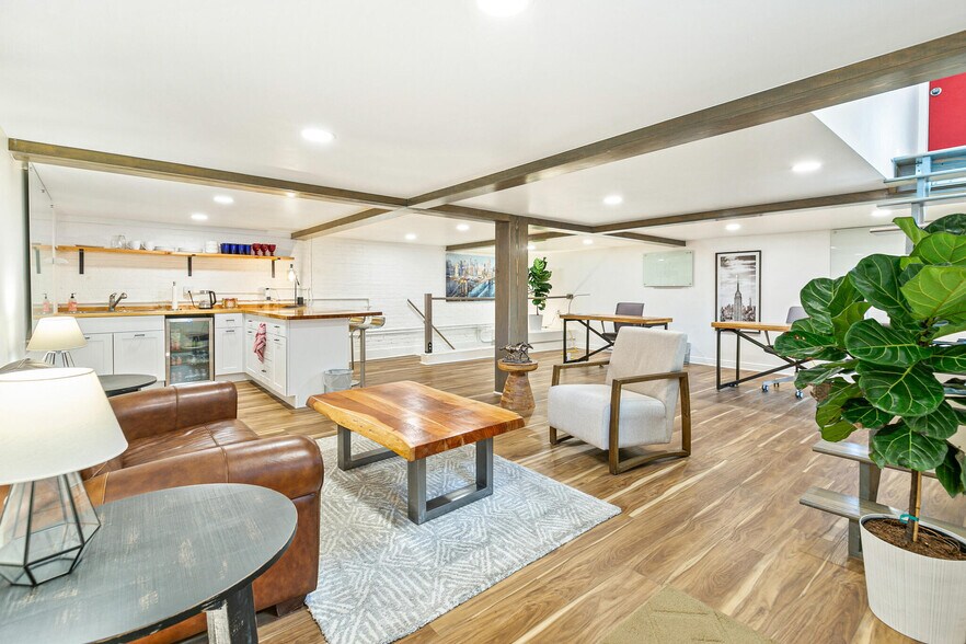 More Photos Of 1658 Lafayette St, Denver Office For Sale