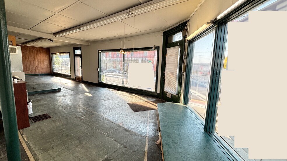 More Photos Of 801 Columbia St, Hudson Storefront Retail Residential For Sale