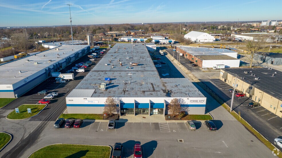 More Photos Of 7029 Huntley Rd, Columbus Light Manufacturing For Lease