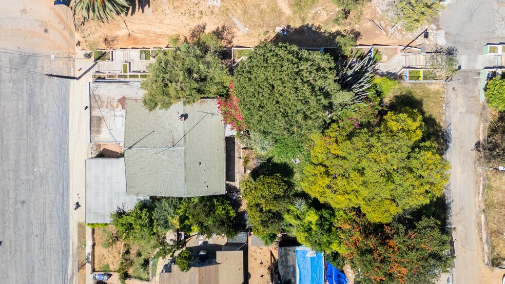 More Photos Of 3303 Floral Dr, Los Angeles Apartments For Sale