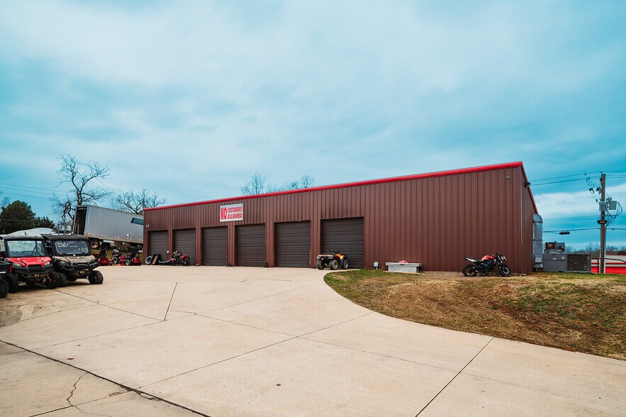 More Photos Of 5835 Highway 5, Cabot General Retail For Sale