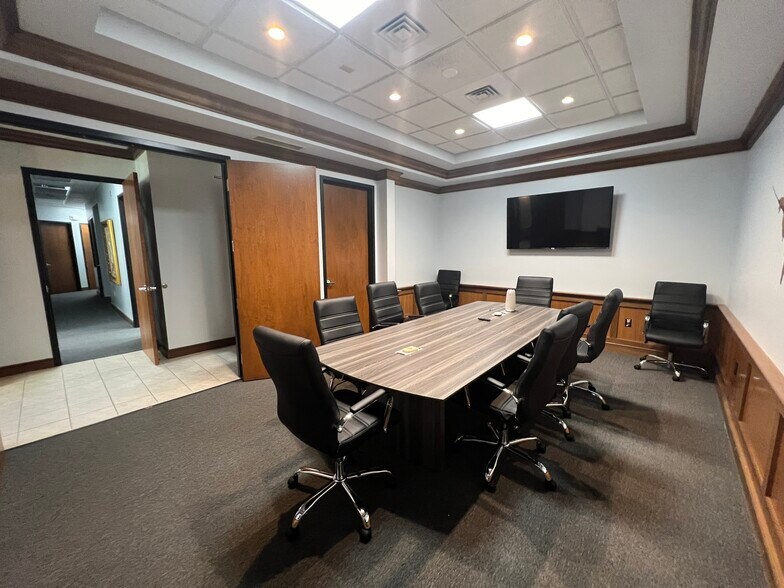 More Photos Of 3410 Henderson Blvd W, Tampa Office For Lease