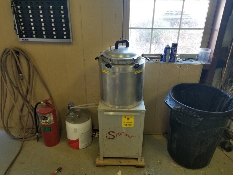 More Photos Of 405 W Vista Dr, Holbrook Service For Sale