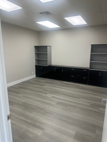 More Photos Of 3400 SW 26th Ter, Fort Lauderdale Unknown For Lease