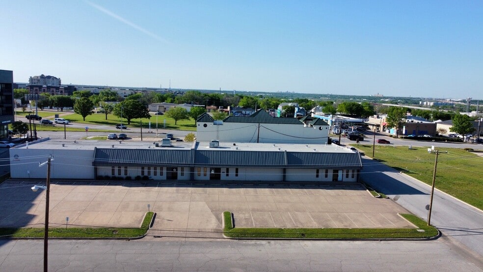 Primary Photo Of 1107 E 1st St, Fort Worth Warehouse For Lease