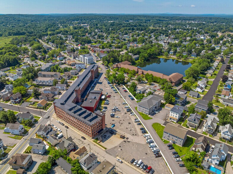 More Photos Of 51-55 Lake St, Nashua Light Manufacturing For Sale