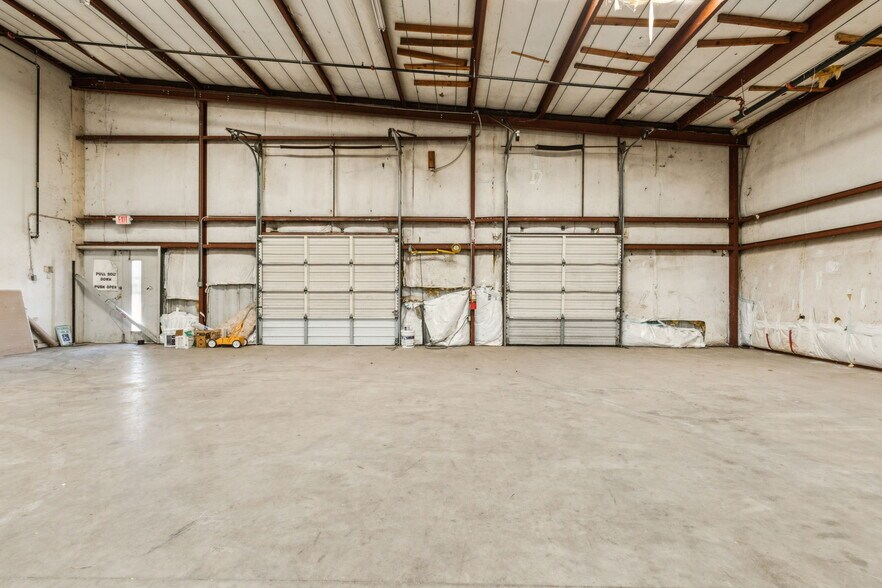 More Photos Of 351 Interstate Highway 30, Greenville Warehouse For Sale